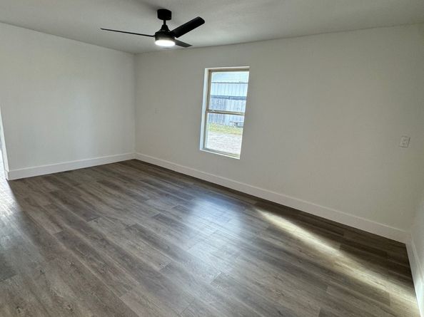 7909 Goode Street, Houston TX 77012