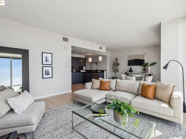 222 Broadway 1301, Oakland CA 94607