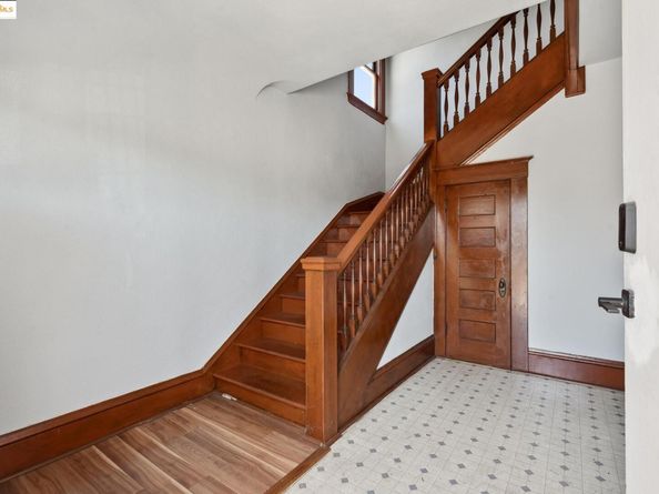 1810 Adeline St, Oakland CA 94607