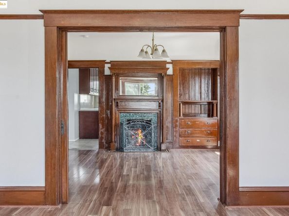 1810 Adeline St, Oakland CA 94607