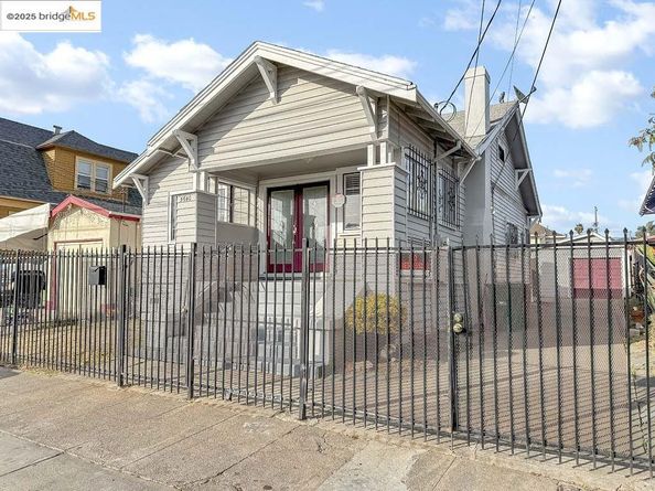5540 E 17Th St, Oakland CA 94621