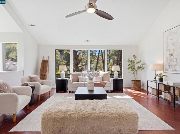 2 Heritage Oaks Rd, Pleasant Hill CA 94523