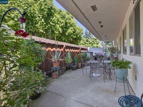 5015 Valley Crest Dr #121 121, Concord CA 94521