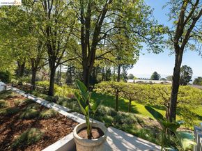 12700 Skyline Blvd, Oakland CA 94619