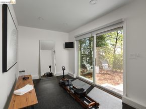 12700 Skyline Blvd, Oakland CA 94619