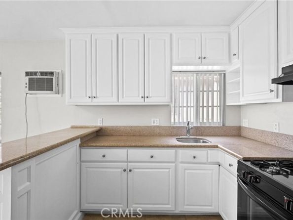 1031 N Fickett, Los Angeles CA 90033