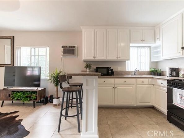 1031 N Fickett, Los Angeles CA 90033