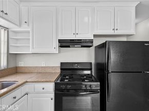 1031 N Fickett, Los Angeles CA 90033