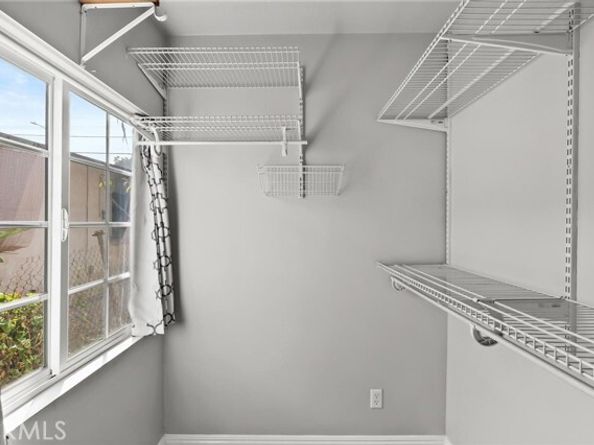 1031 N Fickett, Los Angeles CA 90033
