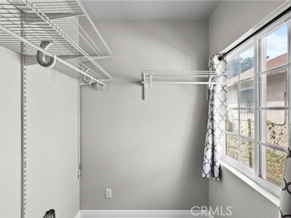 1031 N Fickett, Los Angeles CA 90033