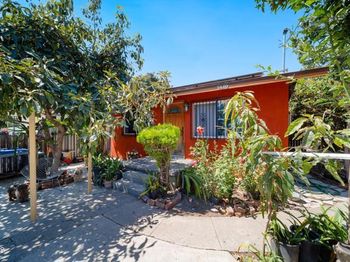 1449 E 75th Street