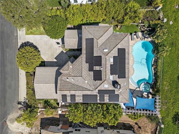 20 Edgewood, Laguna Hills CA 92679