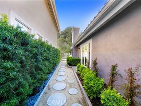 4 Malaquita, Laguna Hills CA 92679