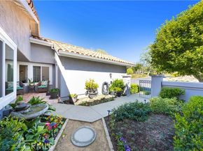 4 Malaquita, Laguna Hills CA 92679