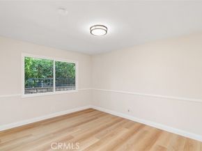 19437 Bryant Street, Northridge (los Angeles) CA 91324