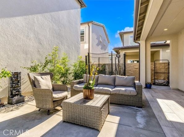 160 Brackens, Lake Forest (el Toro) CA 92630