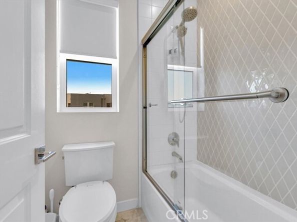 160 Brackens, Lake Forest (el Toro) CA 92630