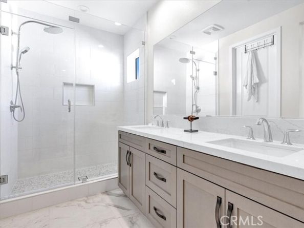 160 Brackens, Lake Forest (el Toro) CA 92630