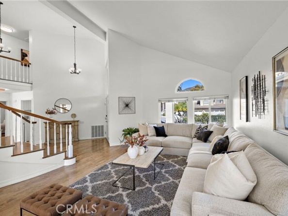 19331 Sleeping Oak, Lake Forest (el Toro) CA 92679