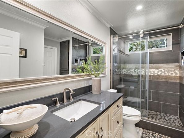 19331 Sleeping Oak, Lake Forest (el Toro) CA 92679