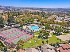 19331 Sleeping Oak, Lake Forest (el Toro) CA 92679