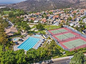 19331 Sleeping Oak, Lake Forest (el Toro) CA 92679