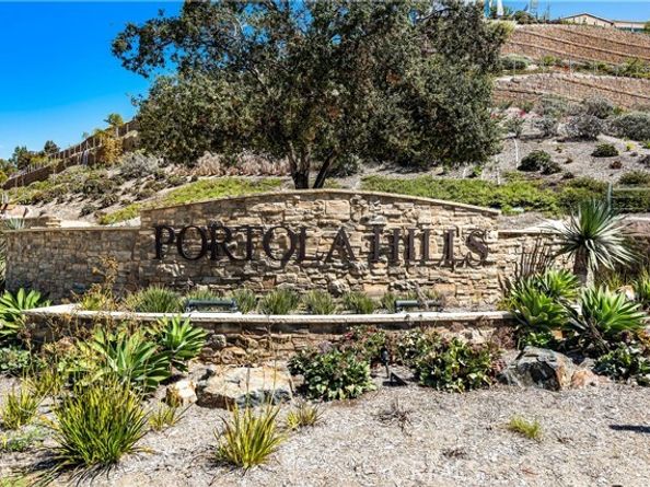 19331 Sleeping Oak, Lake Forest (el Toro) CA 92679