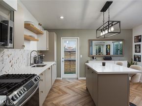 541 Bernard St, Costa Mesa CA 92627