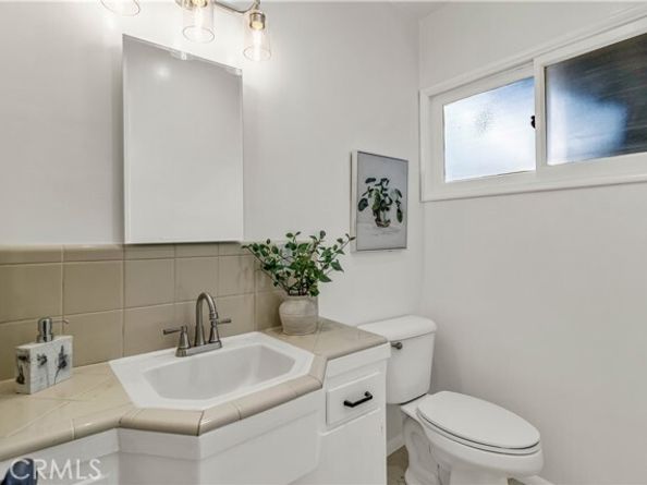 8308 Zelzah, Northridge (los Angeles) CA 91325