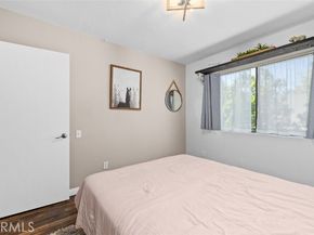 6225 Shoup Avenue 109, Woodland Hills (los Angeles) CA 91367