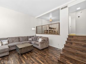 6225 Shoup Avenue 109, Woodland Hills (los Angeles) CA 91367