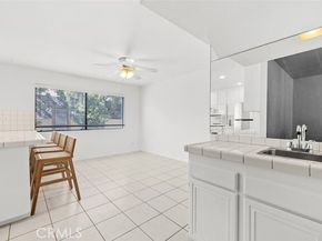 6225 Shoup Avenue 109, Woodland Hills (los Angeles) CA 91367