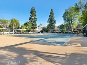 6225 Shoup Avenue 109, Woodland Hills (los Angeles) CA 91367