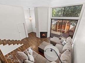 6225 Shoup Avenue 109, Woodland Hills (los Angeles) CA 91367