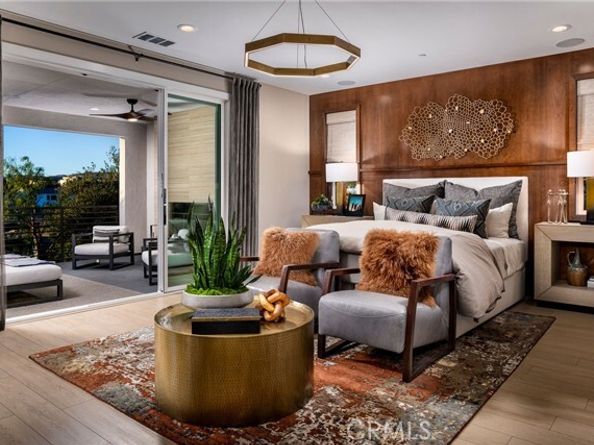 200 Paddlewheel, Lake Forest (el Toro) CA 92630