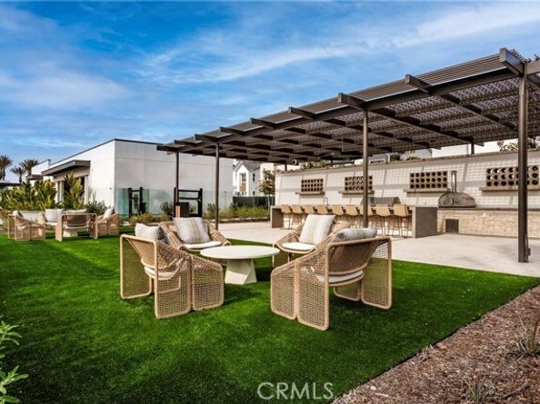 200 Paddlewheel, Lake Forest (el Toro) CA 92630