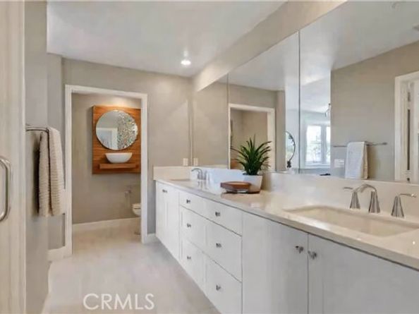 442 lobata, Irvine CA 92618
