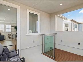 442 lobata, Irvine CA 92618
