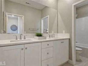 442 lobata, Irvine CA 92618