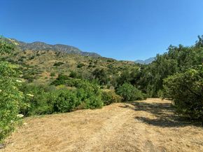 11461 Riverwood Drive, Sunland (los Angeles) CA 91040