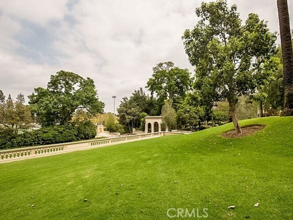 182 S Orange Grove Boulevard, Pasadena CA 91105