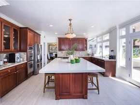 30 Calle De Princesa, Laguna Hills CA 92679
