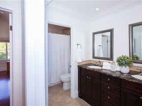30 Calle De Princesa, Laguna Hills CA 92679