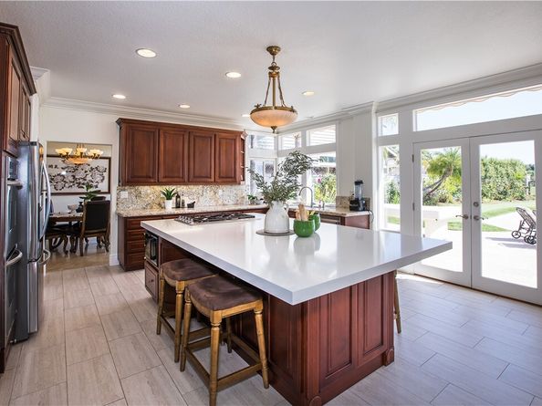 30 Calle De Princesa, Laguna Hills CA 92679