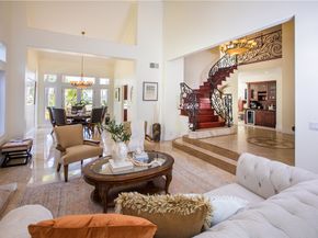 30 Calle De Princesa, Laguna Hills CA 92679