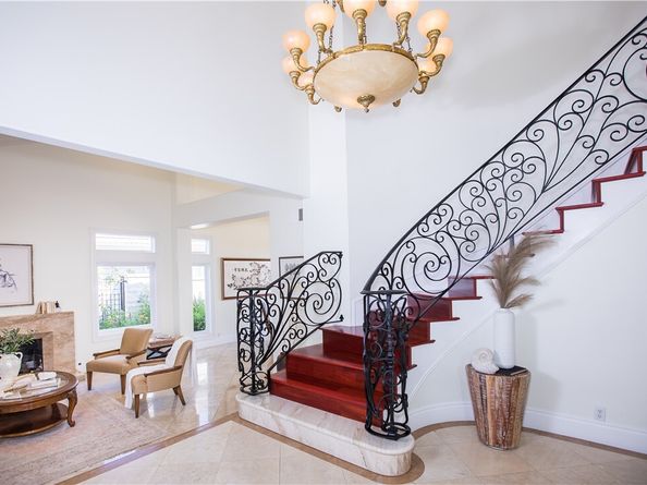 30 Calle De Princesa, Laguna Hills CA 92679