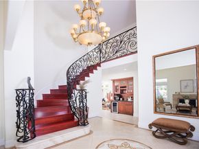 30 Calle De Princesa, Laguna Hills CA 92679