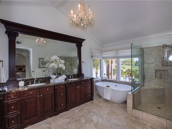 30 Calle De Princesa, Laguna Hills CA 92679