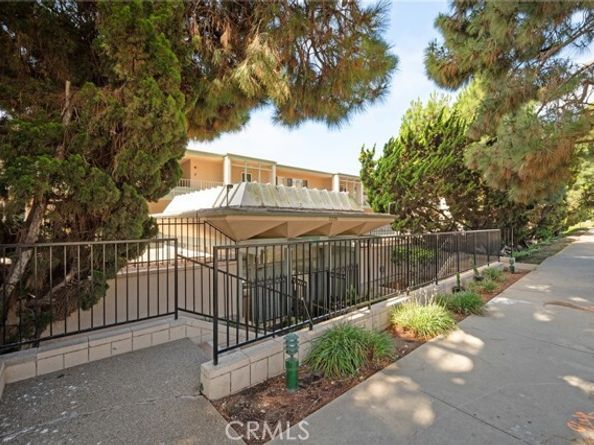 2235 W 25th Street 207, San Pedro (los Angeles) CA 90732