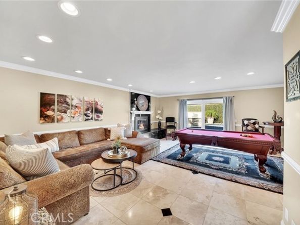 21382 Lemontree, Huntington Beach CA 92646